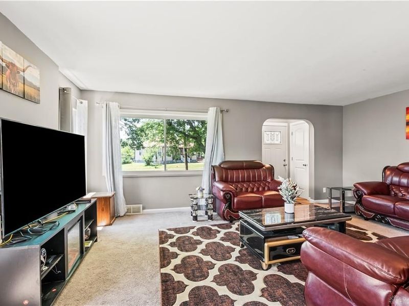 1646 Watervliet Avenue, Dayton, OH 45420 Photo 6
