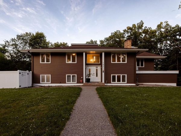 1631 21st Avenue NW, New Brighton, MN 55112