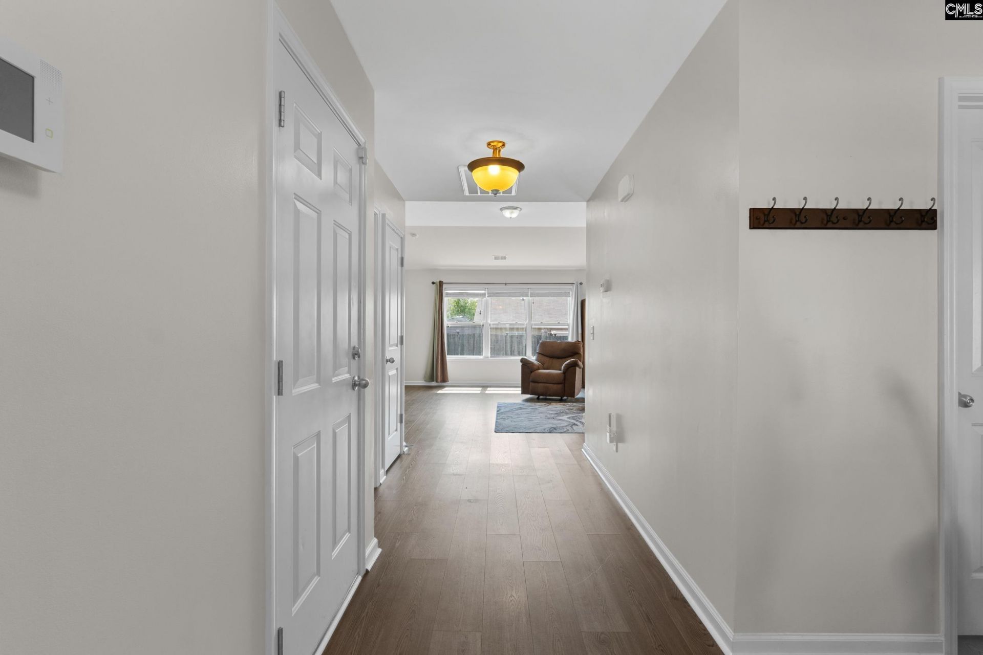 815 Dovefield Lane Photo 4