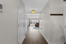 815 Dovefield Lane photo 4