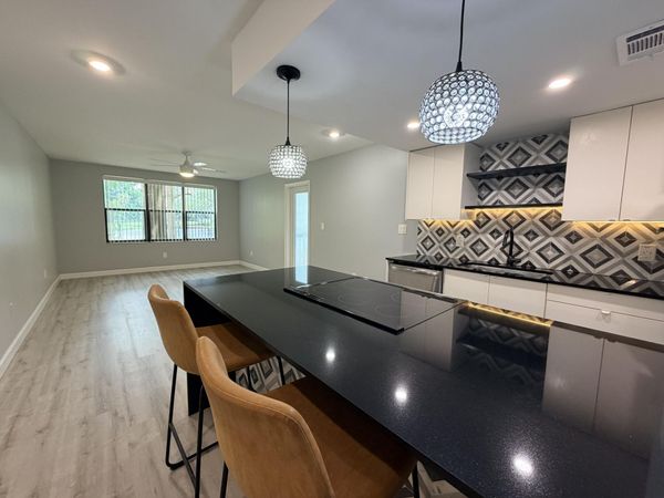 4501 W Mcnab Road, Unit 11, Pompano Beach, FL 33069