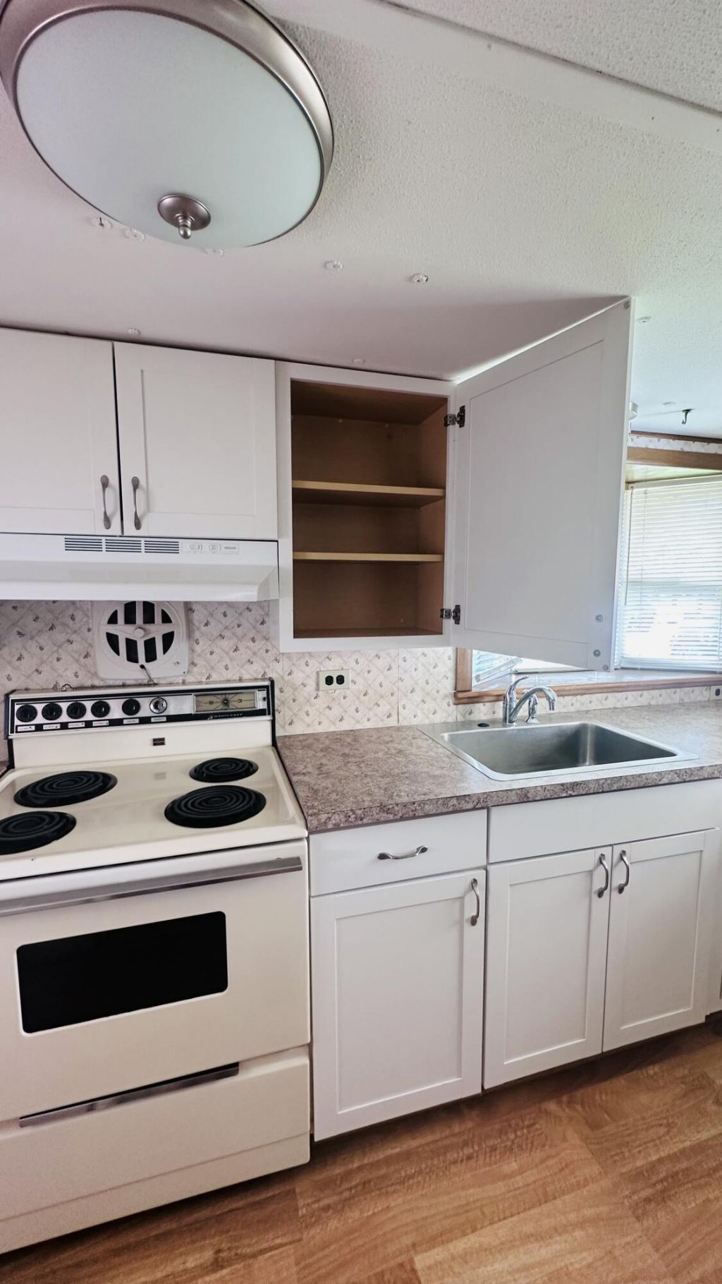 8379 SE Eagle Avenue, Hobe Sound, FL 33455 Photo