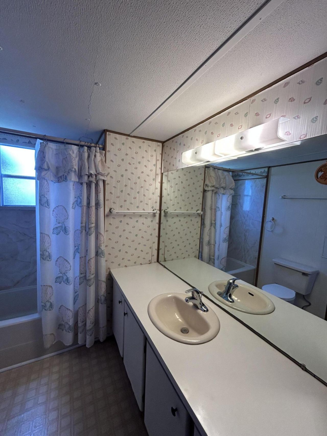 8379 SE Eagle Avenue, Hobe Sound, FL 33455 Photo