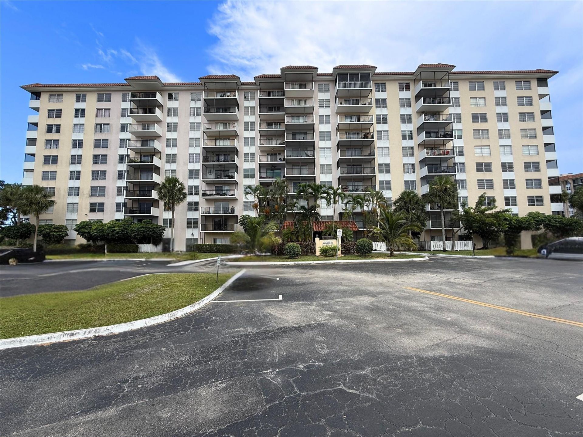 4164 Inverrary Drive, Unit 412, Lauderhill, FL 33319 Photo