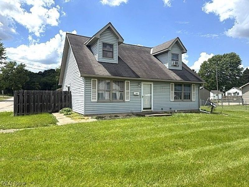1645 Pine Street, Zanesville, OH 43701 Photo 1