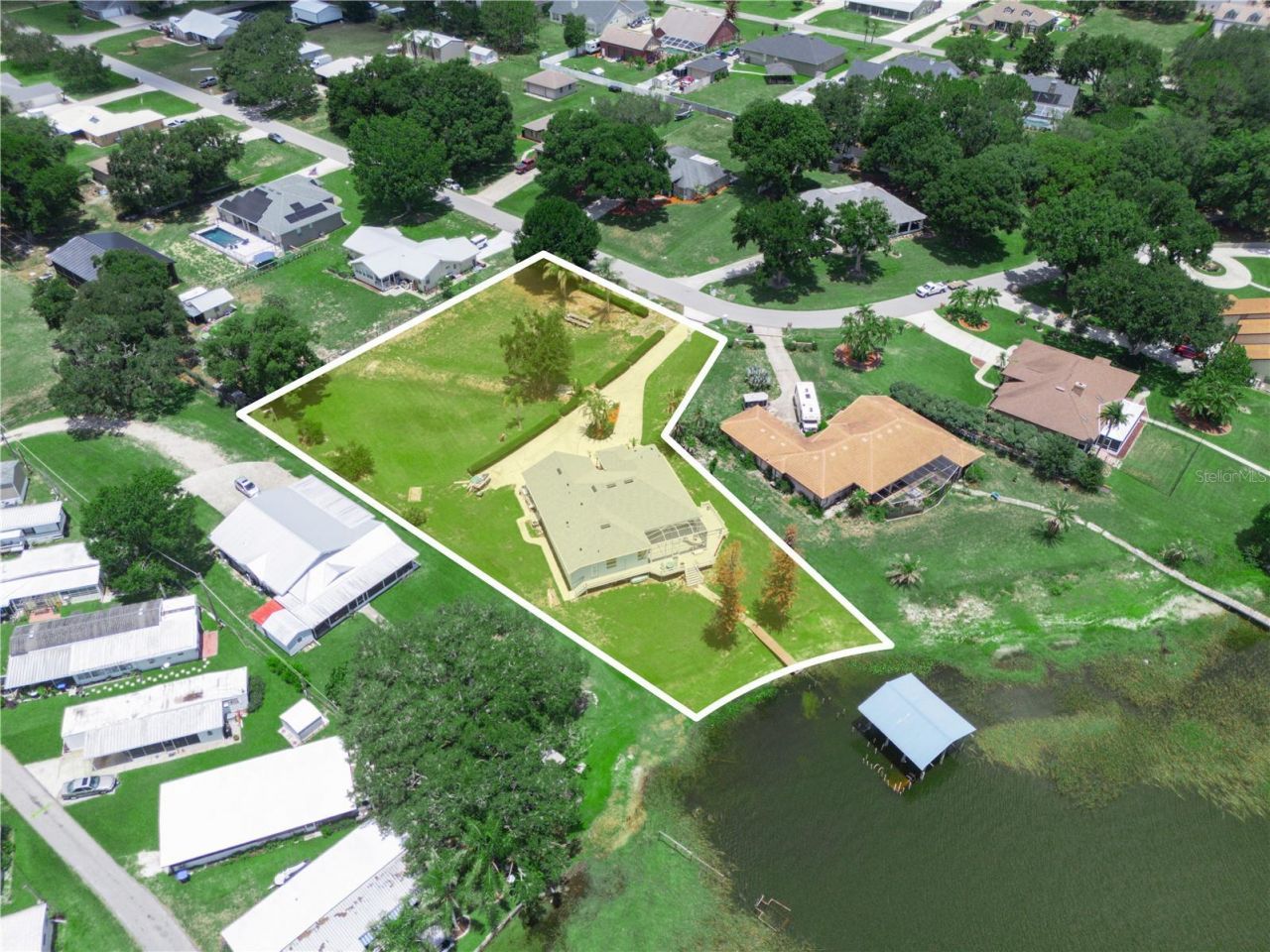 118 W Juliana Way , Auburndale, FL 33823 Photo