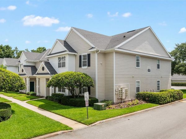 142 SOUTHERN PECAN CIRCLE , Unit 205, WINTER GARDEN, FL 34787