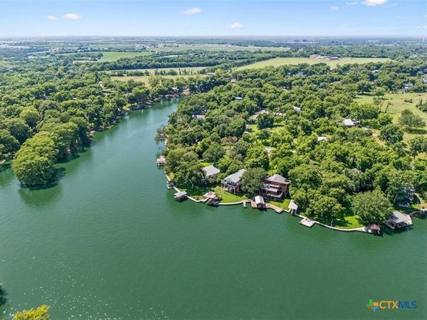 524 Turtle Lane , Seguin, TX 78155