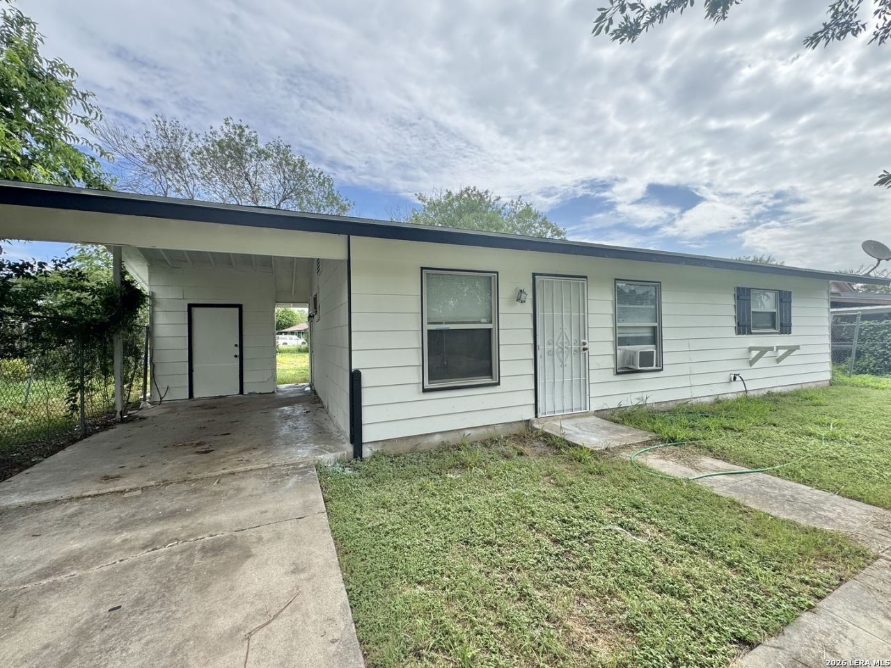 6135 Haven Vly, San Antonio, TX 78242 Main Photo