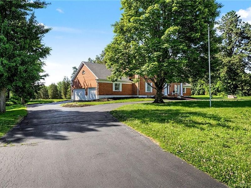 6524 Halberd Court, Washington Township, OH 45459 Photo 3