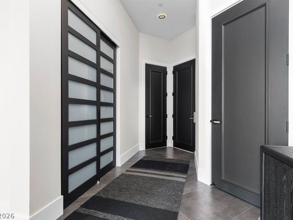 2777 Paradise Road, Unit 103, Las Vegas, NV 89109