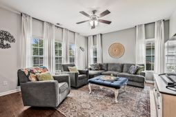 8518 Marsh Overlook photo 4