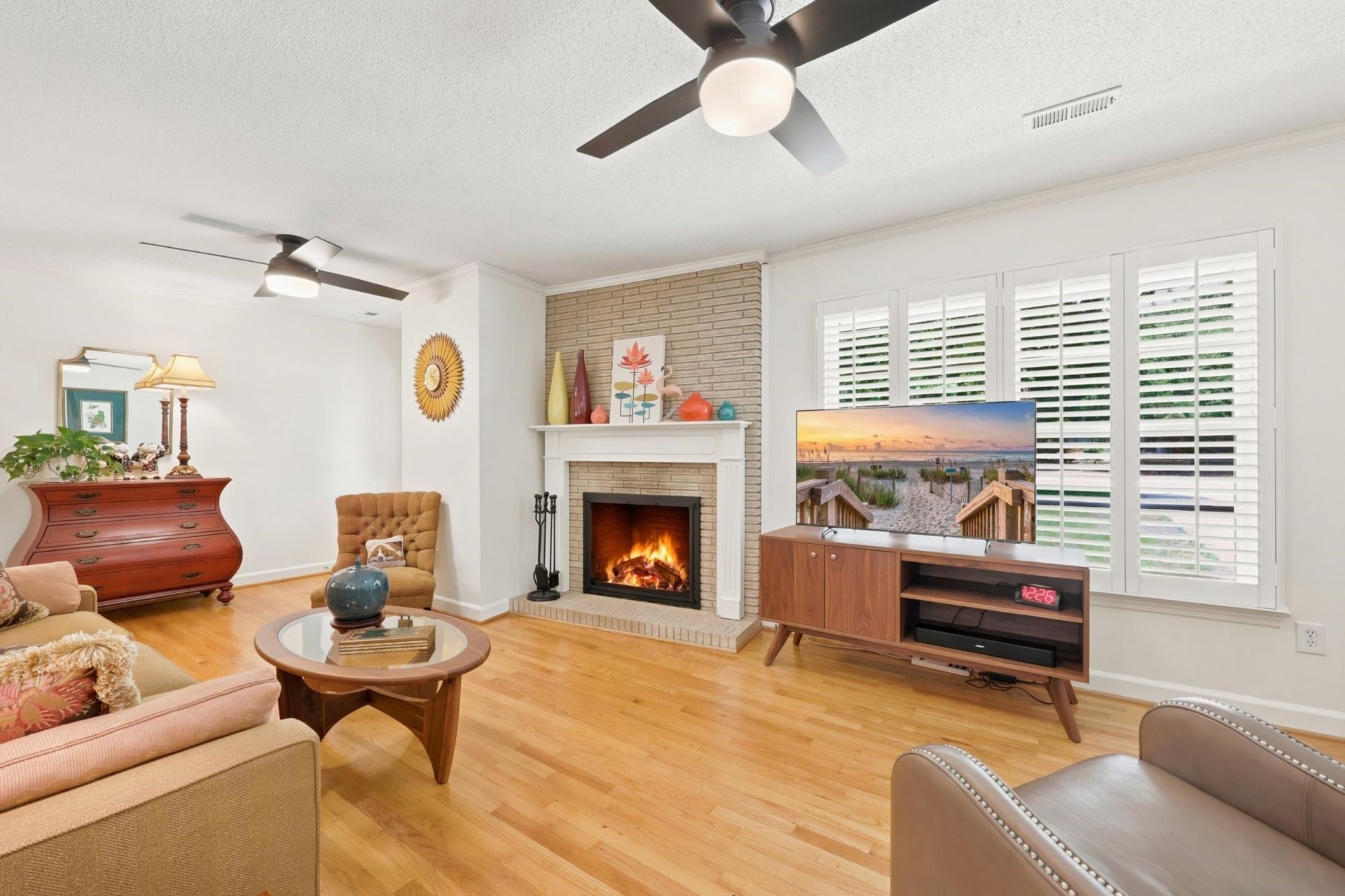 4700 Pine Lakes Dr.  Photo 5