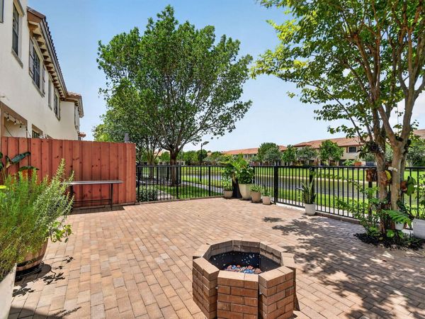 10139 Wellington Parc Drive, Wellington, FL 33449
