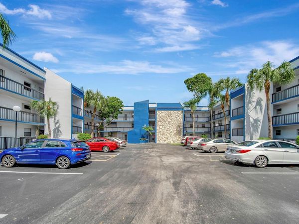 3100 Holiday Springs Boulevard, Unit 305, Margate, FL 33063