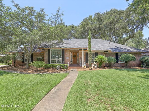 2587 SPREADING OAKS Lane, Jacksonville, FL 32223