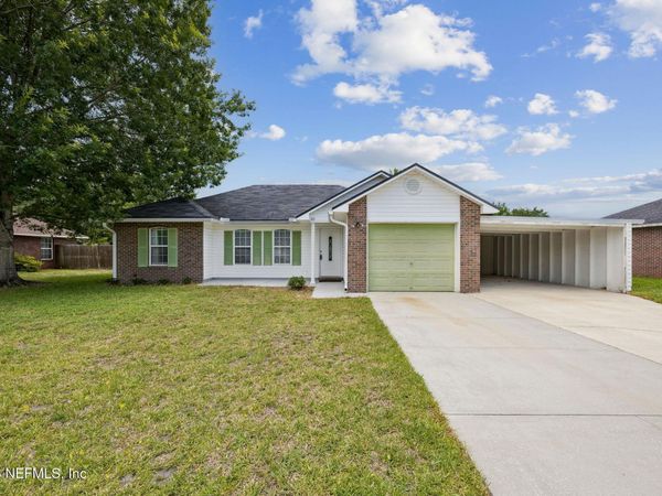 533 E OHIO Avenue, Macclenny, FL 32063