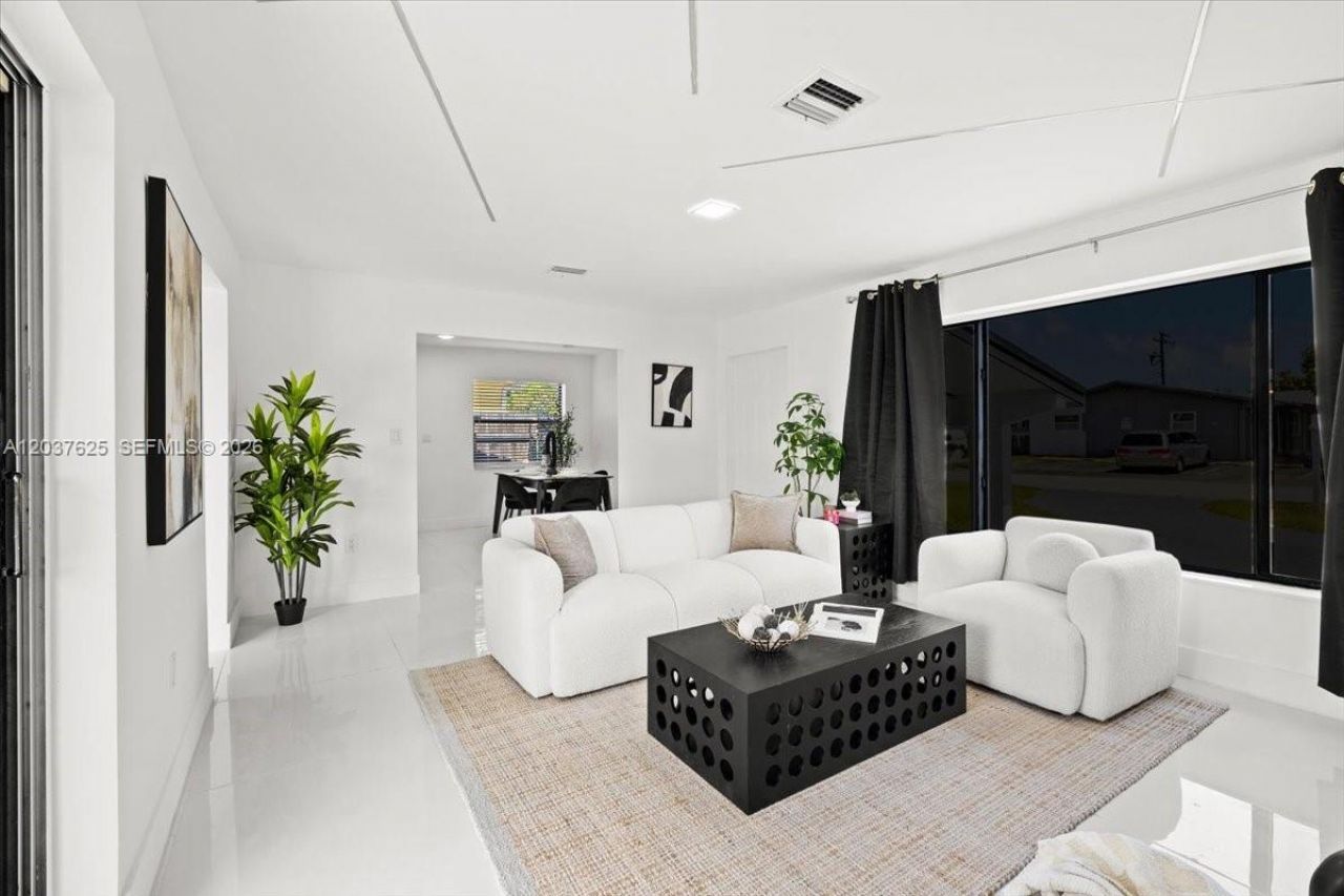 7500 Venetian St, Miramar, FL 33023 Photo