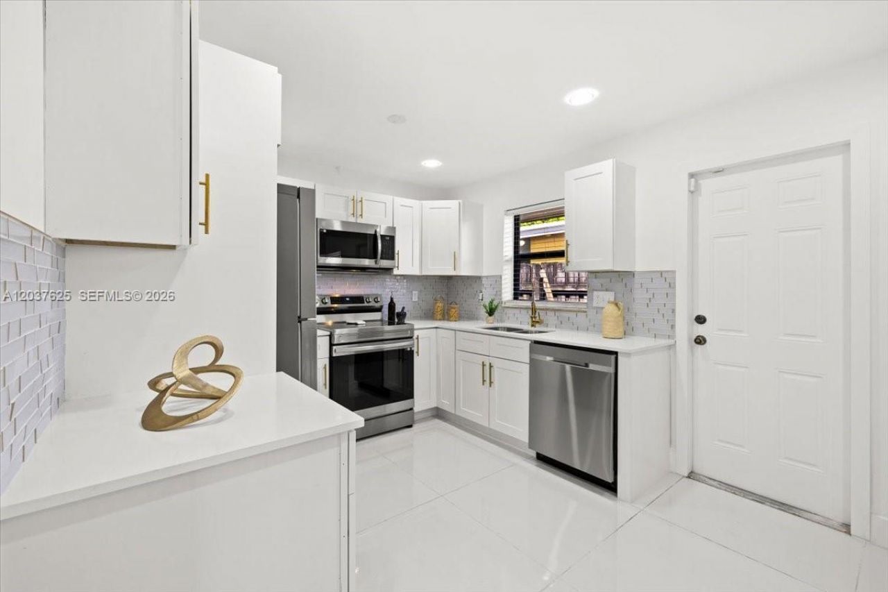 7500 Venetian St, Miramar, FL 33023 Photo