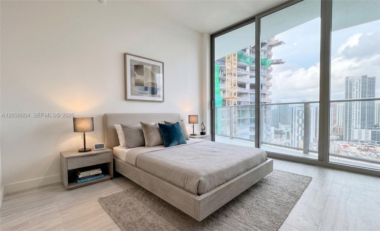 77 SE 5th St, Unit 4002, Miami, FL 33131 Photo