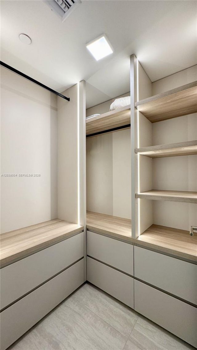 77 SE 5th St, Unit 4002, Miami, FL 33131 Photo