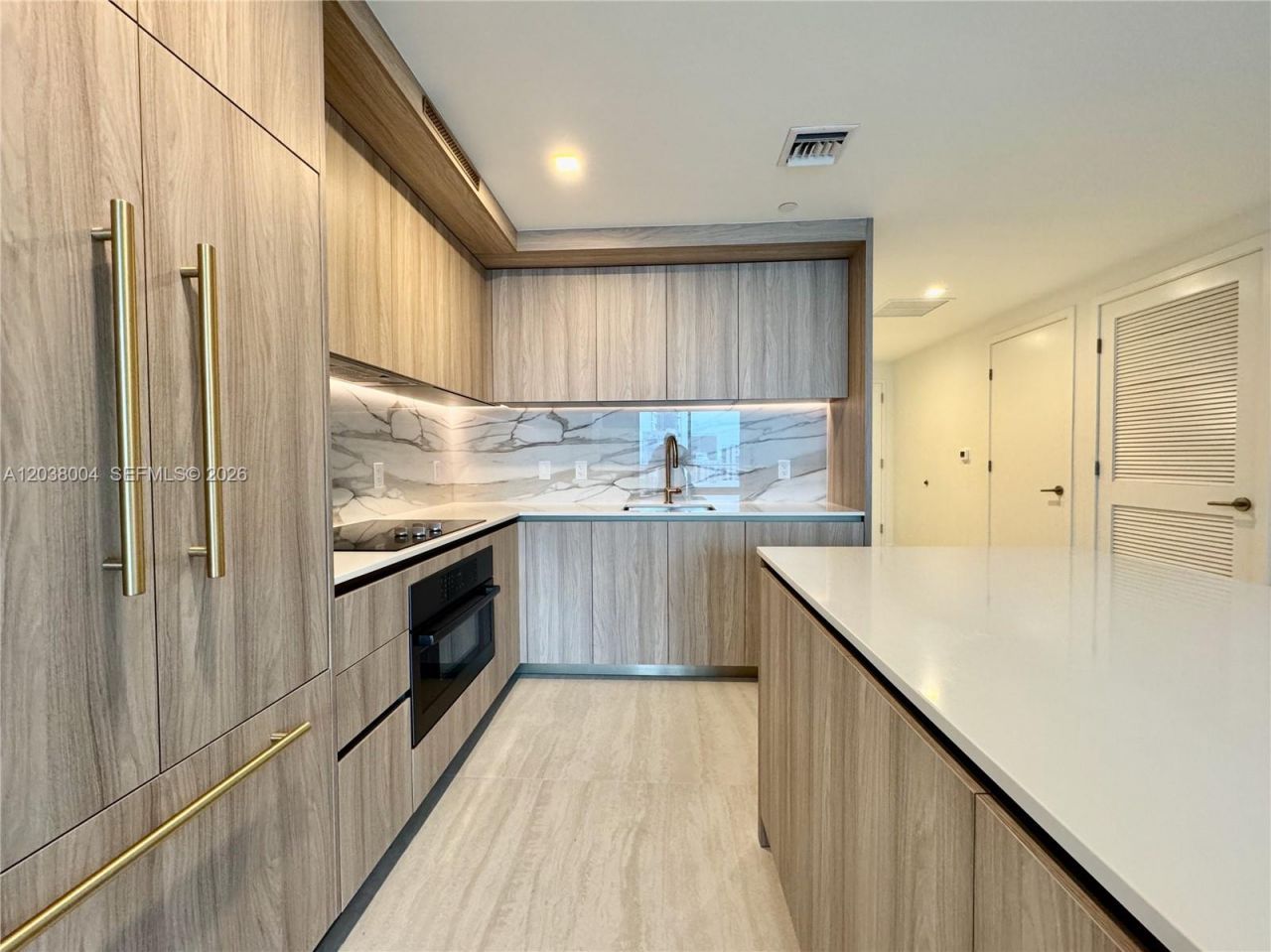 77 SE 5th St, Unit 4002, Miami, FL 33131 Photo