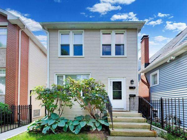 4825 W Hutchinson Street , Chicago, IL 60641