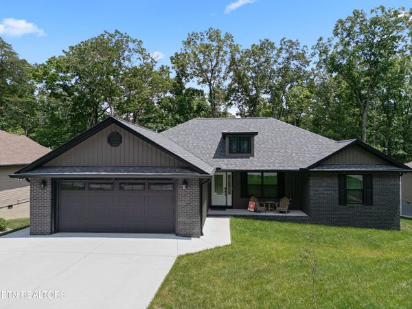 678 Saint George Drive, Crossville, TN 38558