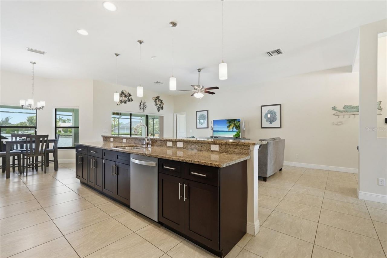 206 NE 21st Avenue , Cape Coral, FL 33909 Photo