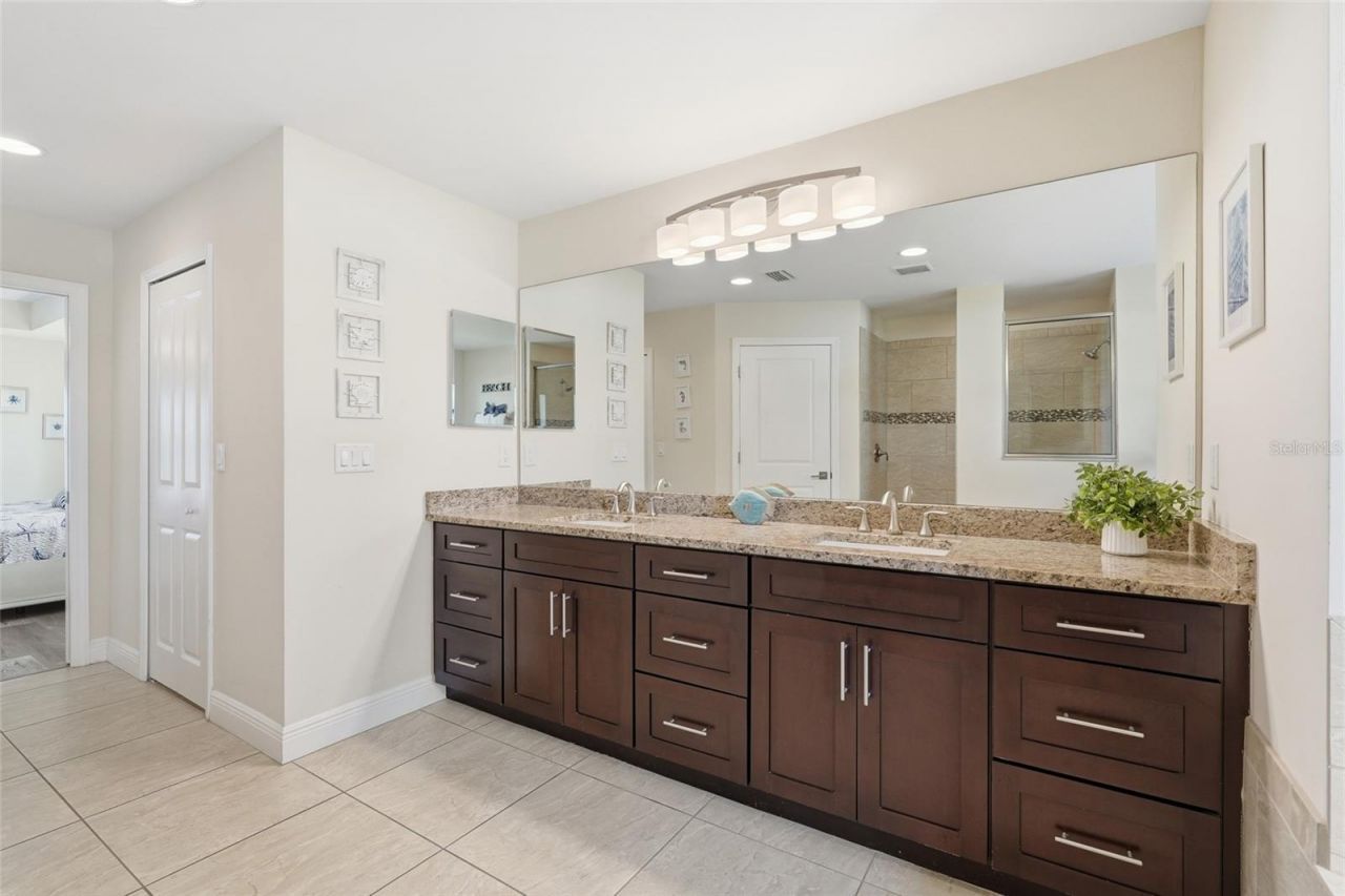 206 NE 21st Avenue , Cape Coral, FL 33909 Photo