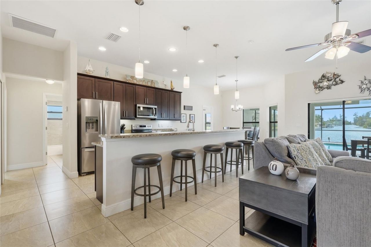 206 NE 21st Avenue , Cape Coral, FL 33909 Photo