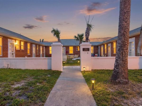 908 VILLAS DRIVE , Unit 10, VENICE, FL 34285