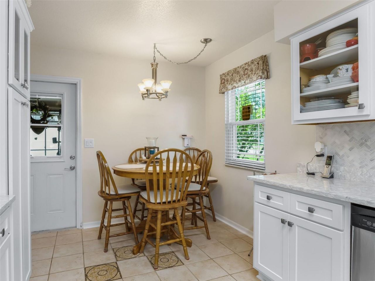 1622 New Abbey Avenue , Leesburg, FL 34788 Photo