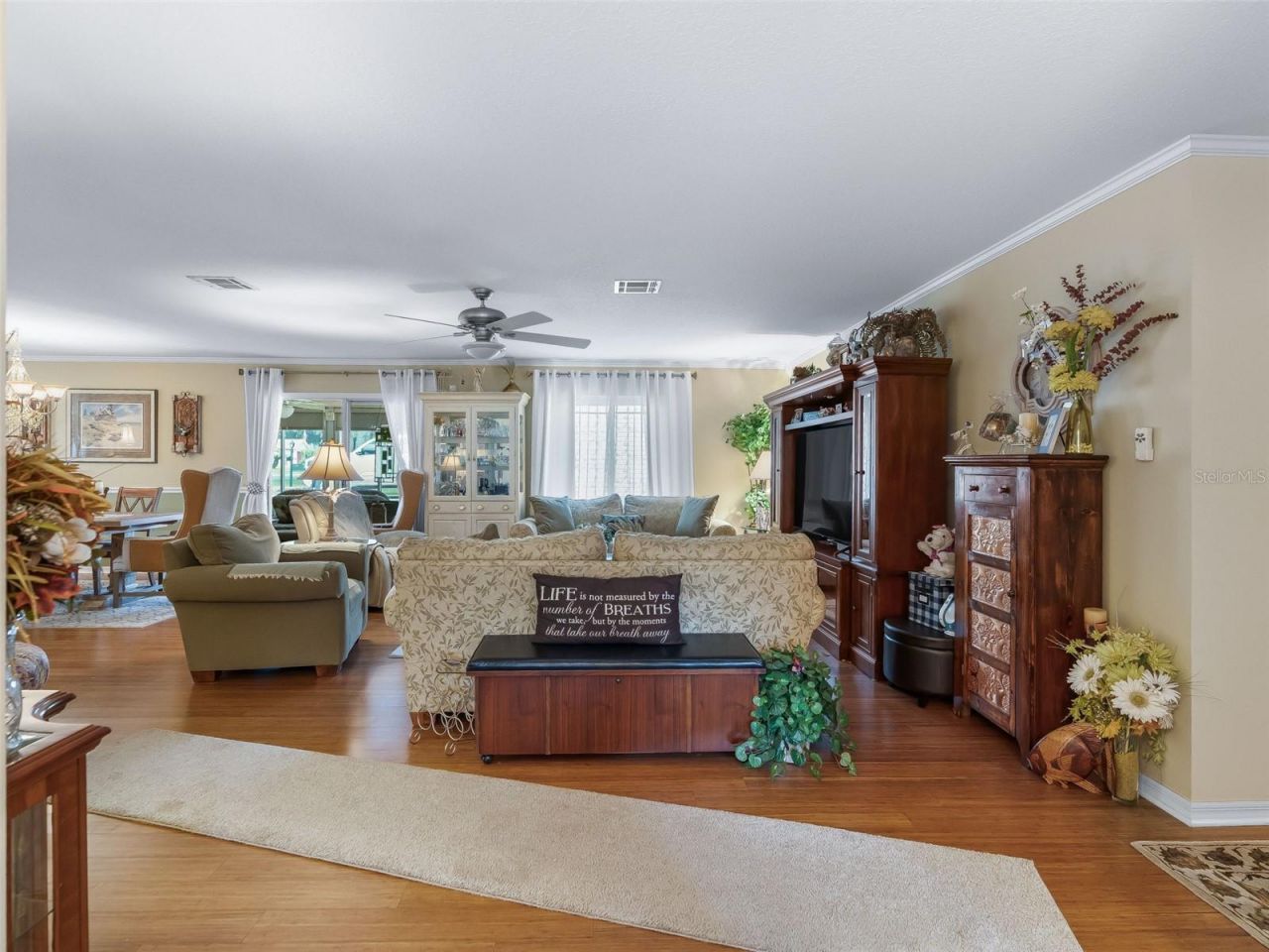 1622 New Abbey Avenue , Leesburg, FL 34788 Photo