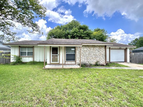 596 15th Street, Holly Hill, FL 32117