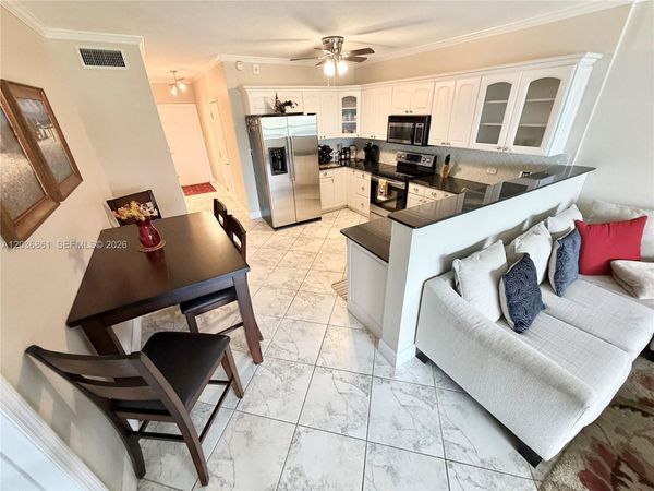 1000 SW 12th St, Unit 201, Fort Lauderdale, FL 33315