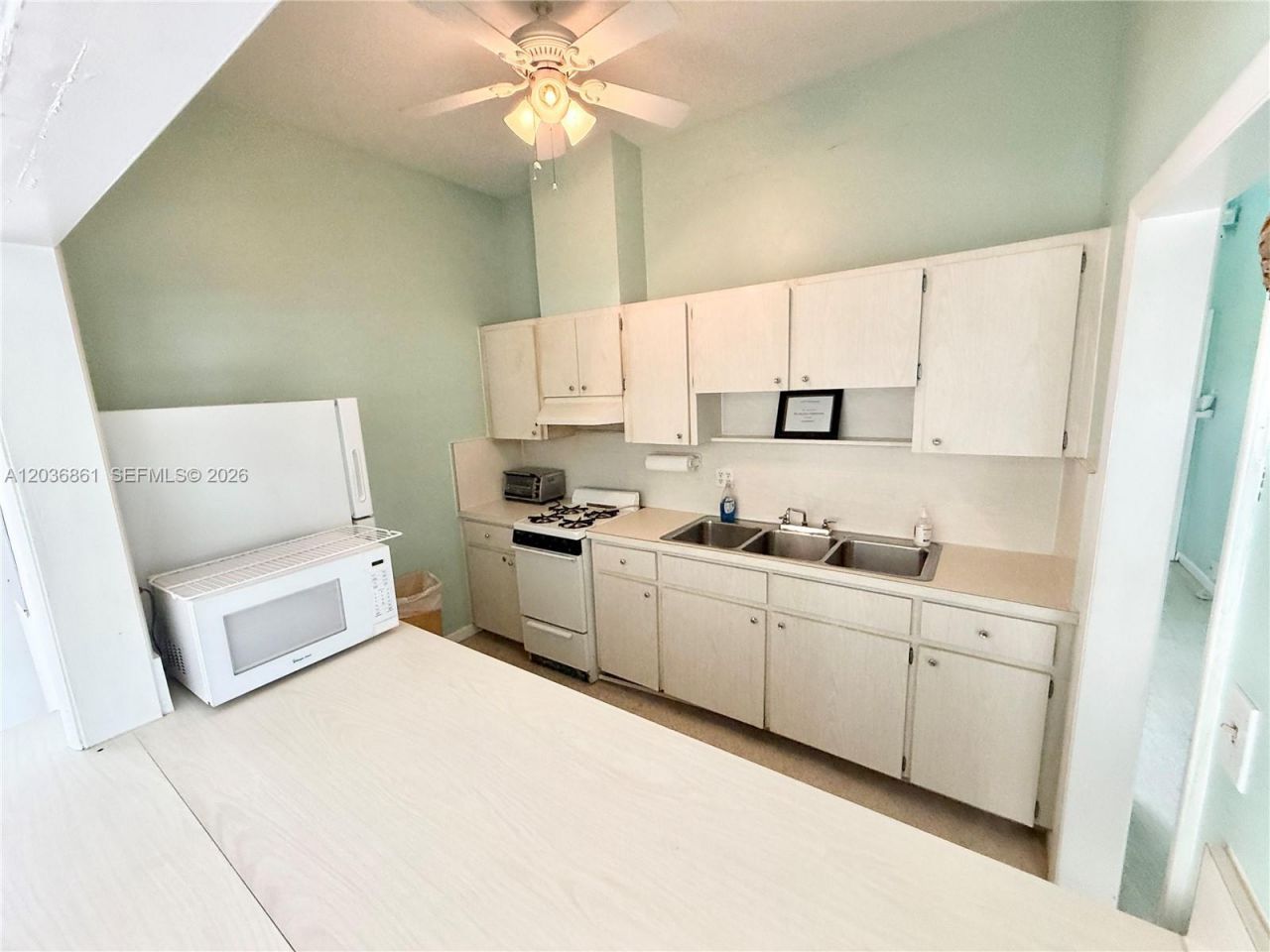 1000 SW 12th St, Unit 201, Fort Lauderdale, FL 33315 Photo
