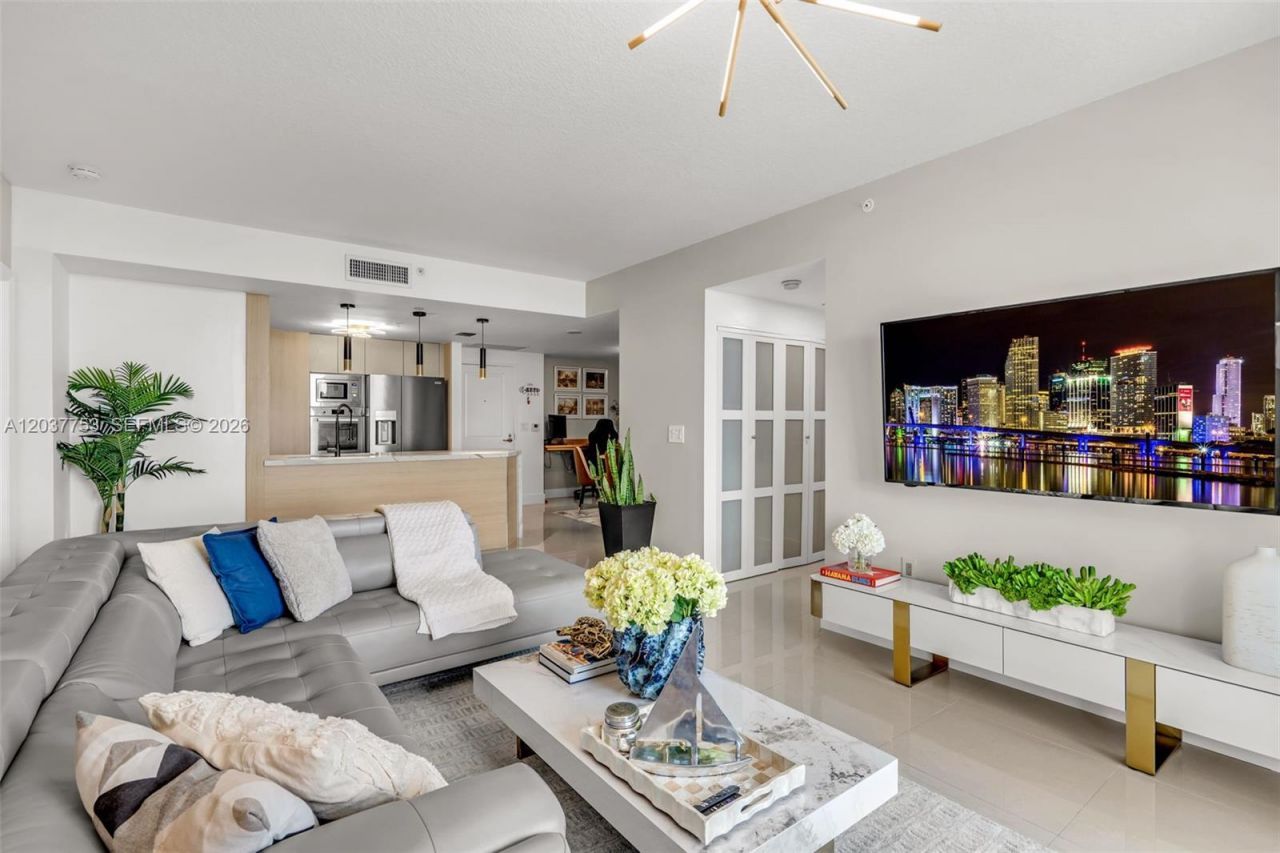 1250 S Miami Ave , Unit 2305, Miami, FL 33130 Photo