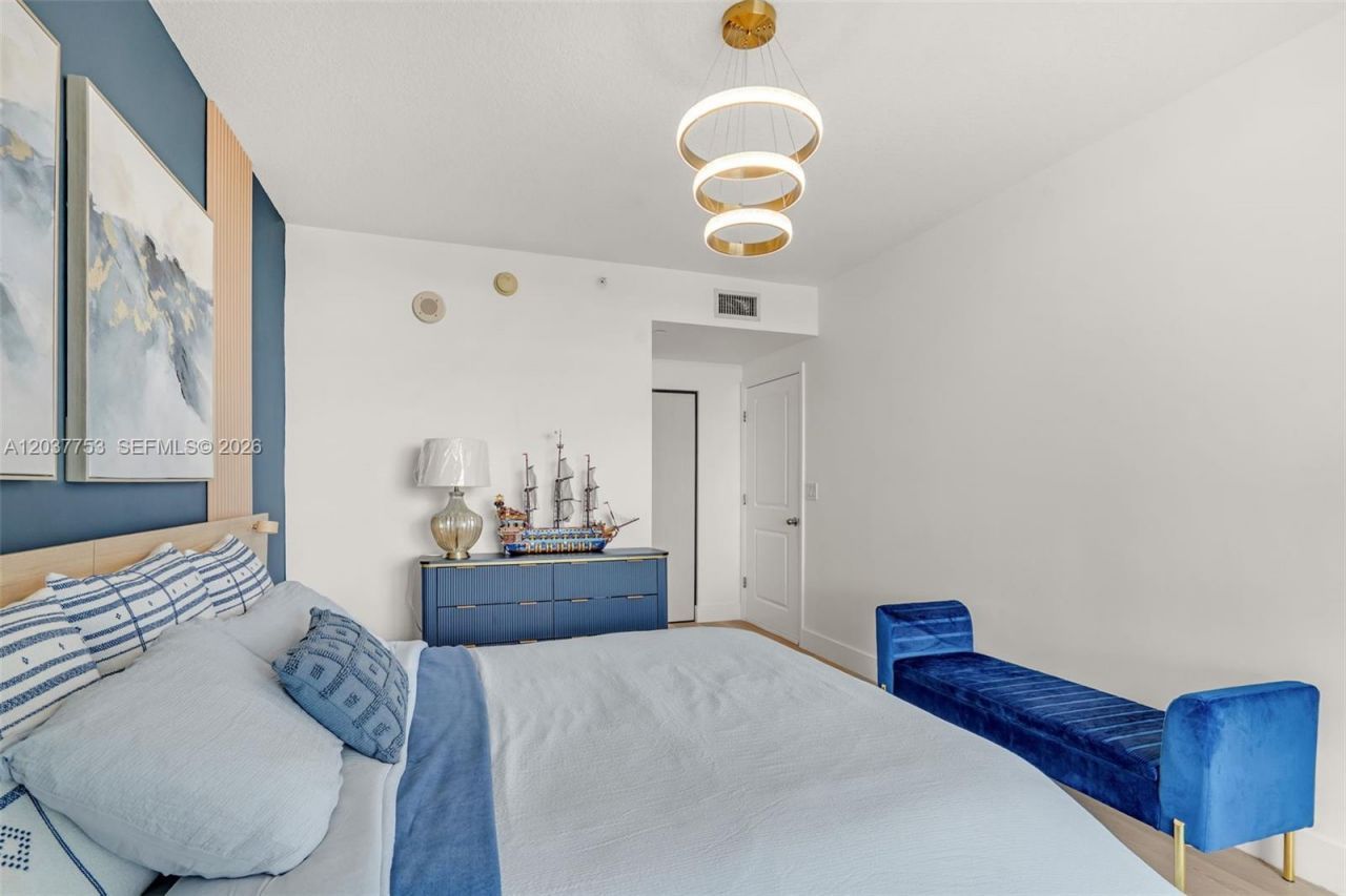 1250 S Miami Ave , Unit 2305, Miami, FL 33130 Photo