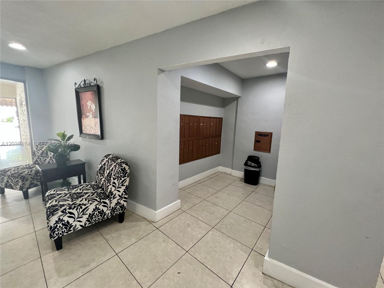 1880 S Treasure Dr , Unit 2G, North Bay Village, FL 33141 Photo