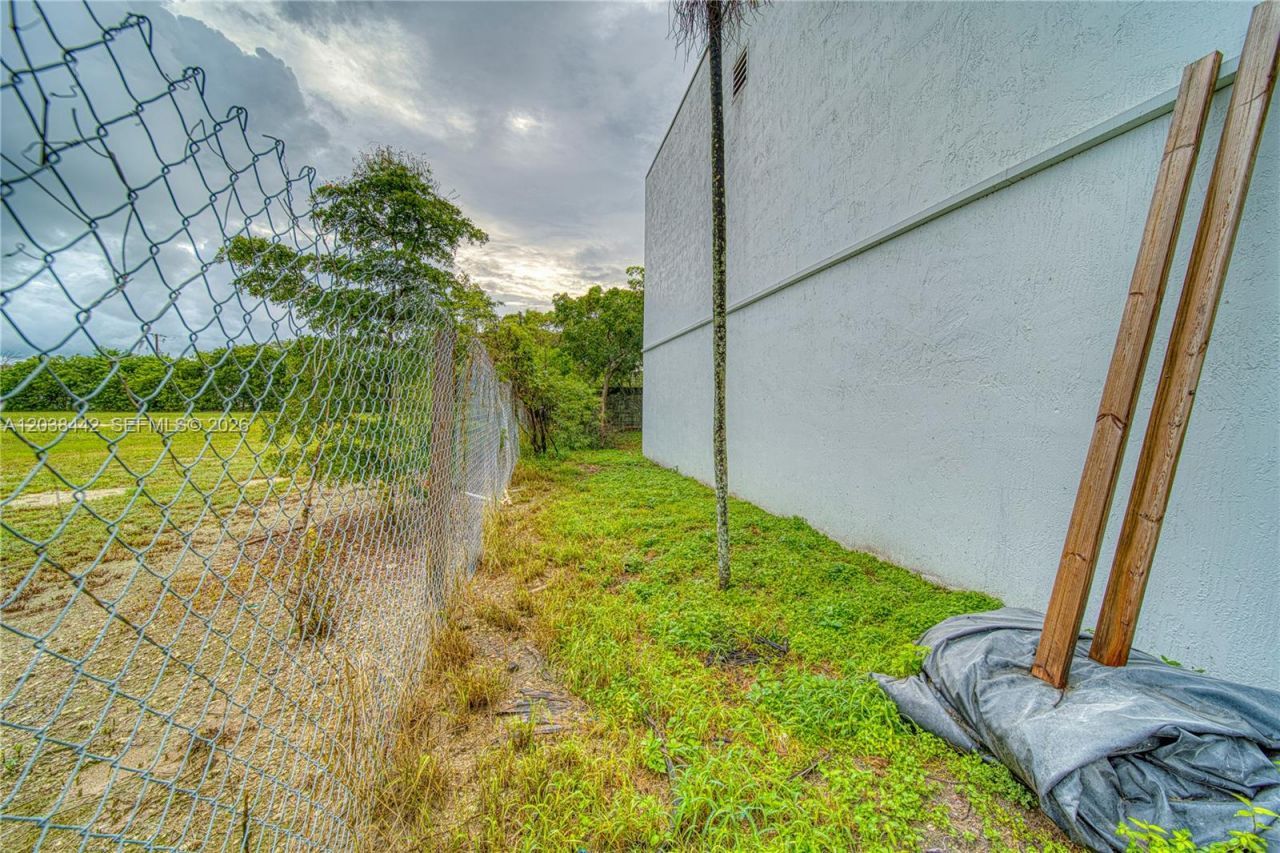Powder Coating SW For Sale, Homestead, FL 33032 Photo