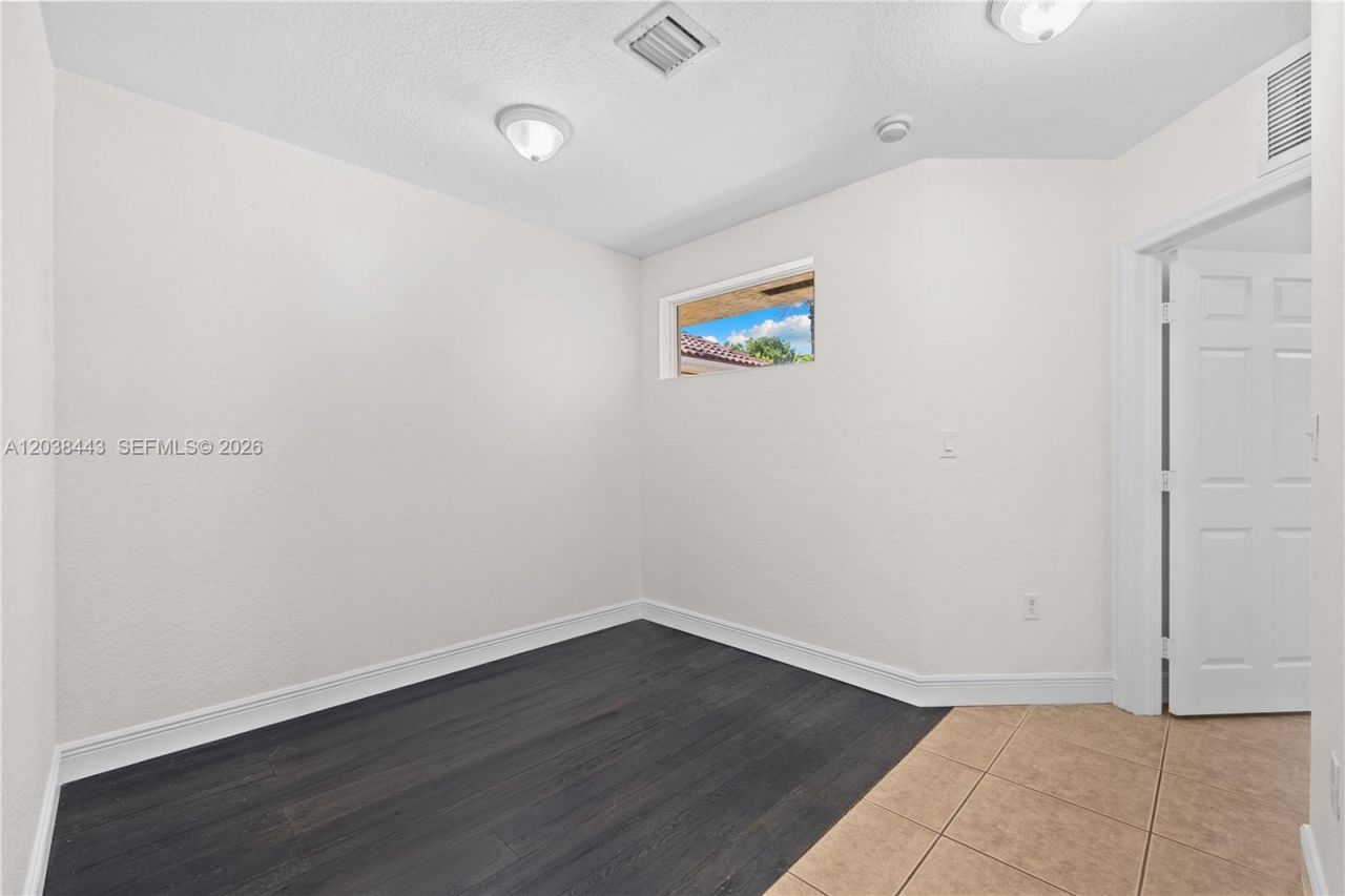 7362 NW 179th Ter , Unit 7362, Hialeah, FL 33015 Photo