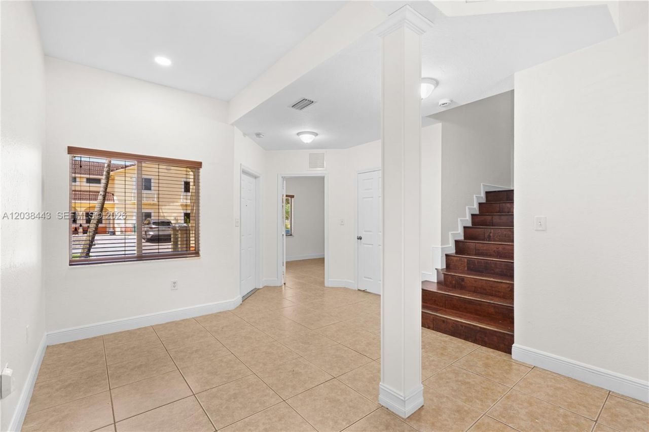 7362 NW 179th Ter , Unit 7362, Hialeah, FL 33015 Photo