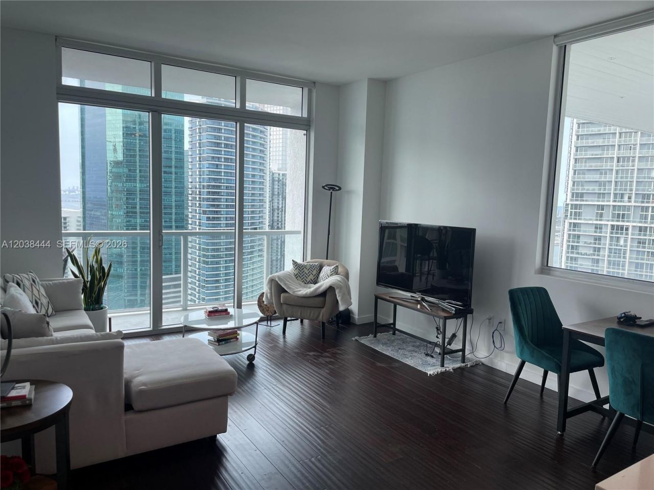 55 SE 6th St, Unit Ph4307, Miami, FL 33131 Photo