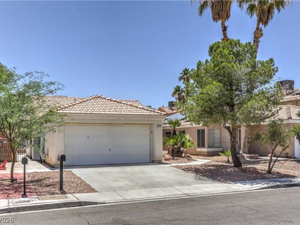 2007 GLISTENING SANDS Drive , Las Vegas, NV 89119