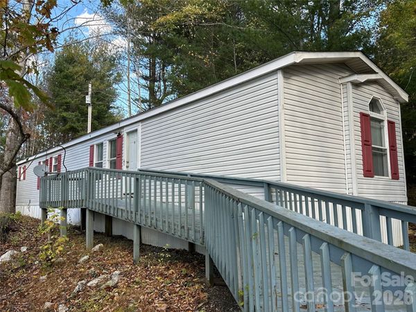 572 Blue Ridge Gem Stone Road , Spruce Pine, NC 28777