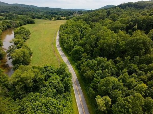 2001 Tom Dula Road , Ferguson, NC 28624