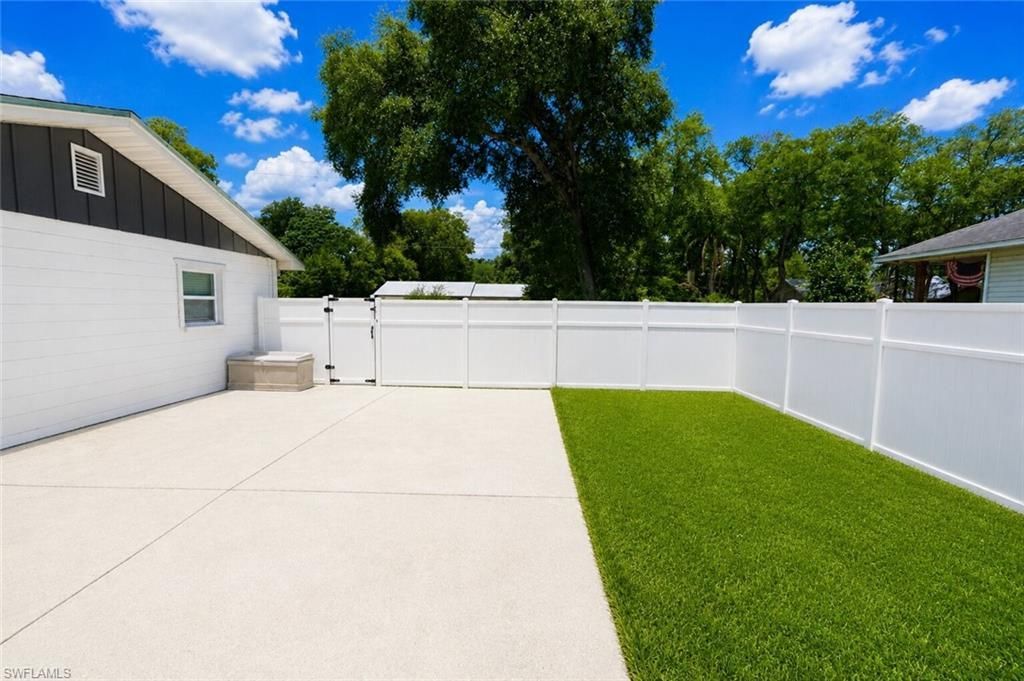 655 SW Pointview Rd , Keystone Heights, FL 32656 Photo
