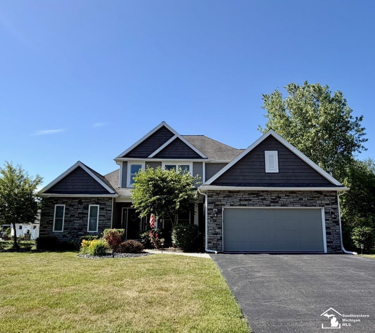 1235 Cascade Drive, Temperance, MI 48182 Main Photo