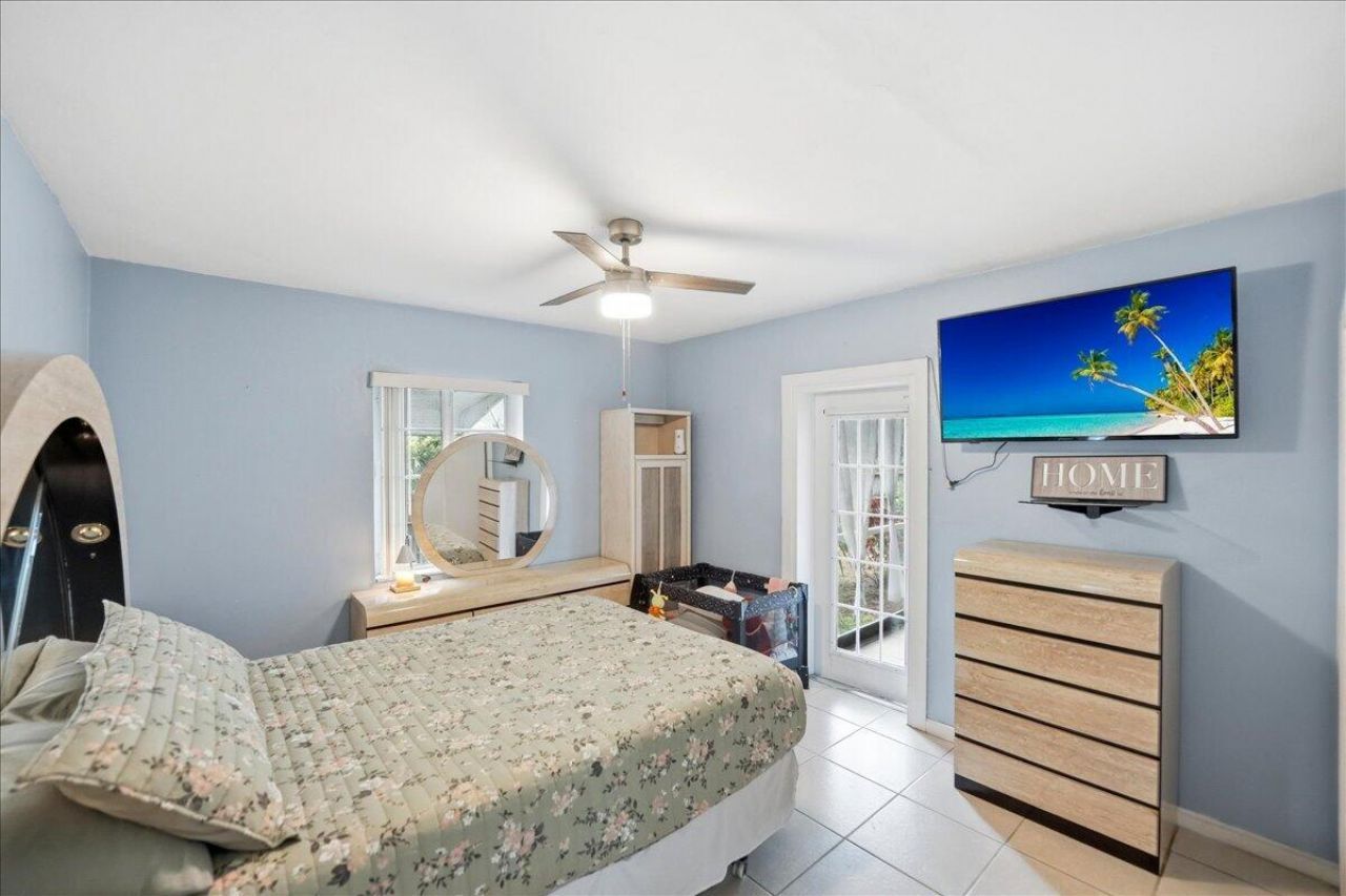 1219 N E Street, Lake Worth, FL 33460 Photo